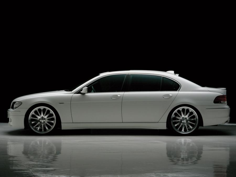  BMW 750Li by Wald 2005 года  (фото 4 из 10)
